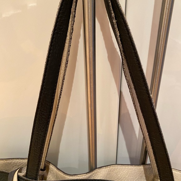 Urban Outfitters Black Tote Bag, perfect for school or work. - Picture 7 of 7